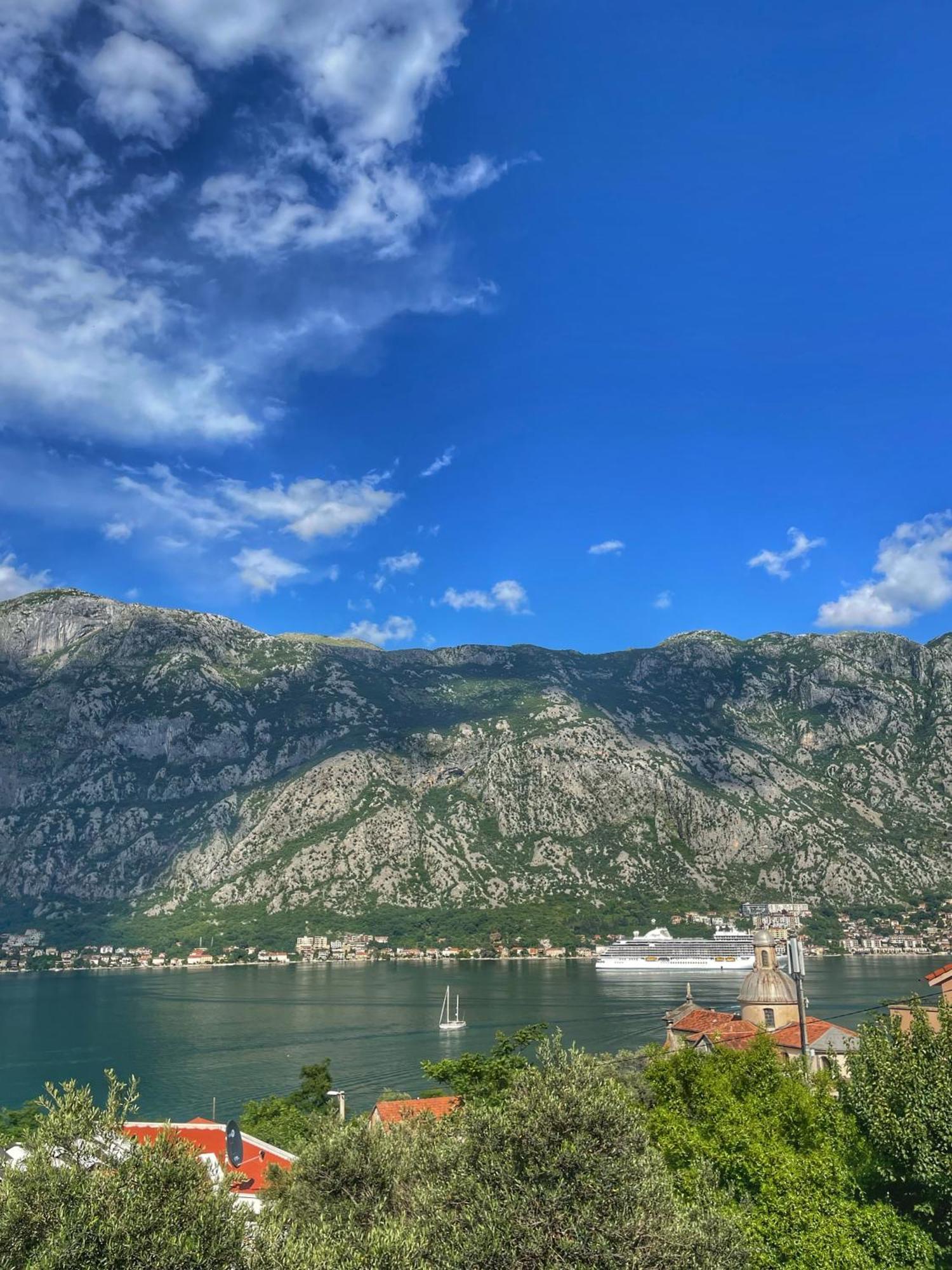 Apartments Krivokapic Prcanj With Bay View Kotor Exterior foto